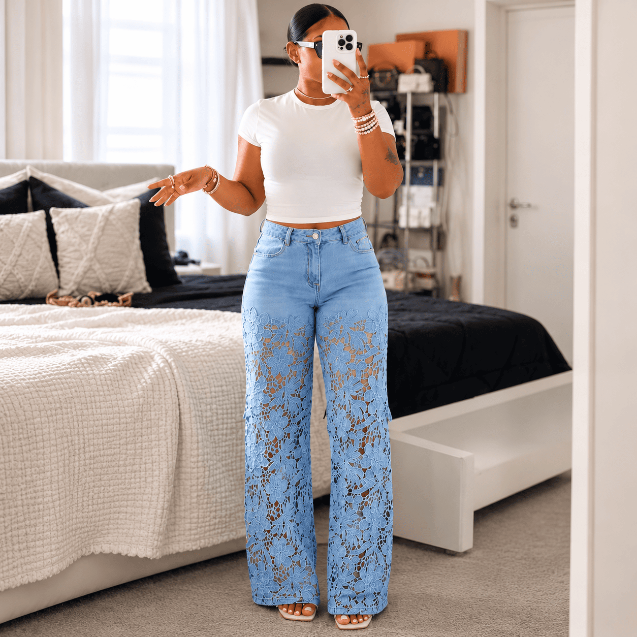 Calça Jeans Florença – Renda Floral.