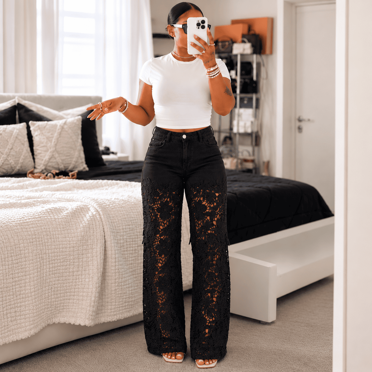 Calça Jeans Florença – Renda Floral.